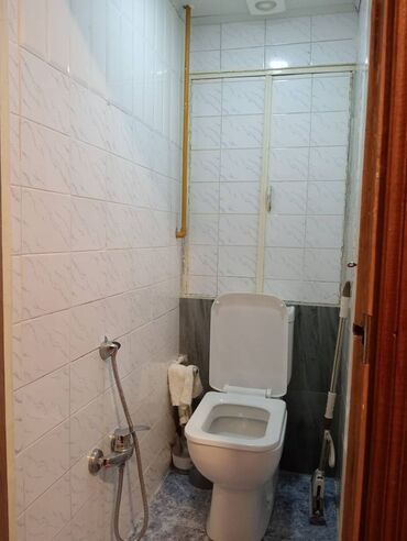 Köhnə tikili: Bakı, 4-cü mikrorayon, 3 otaqlı, Köhnə tikili, m. Memar Əcəmi, 75 kv. m — 7