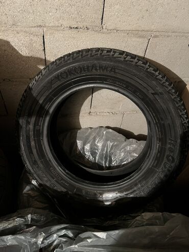 колесо для газ 53: Шины 195 / 65 / R 15, Зима, Б/у, Комплект, Легковые, Япония, Yokohama