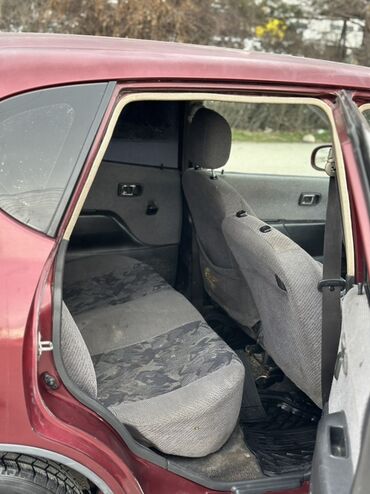 Toyota: Toyota Дуэт: 2000 г., 1 л, Автомат, Бензин, Хэтчбэк — 8