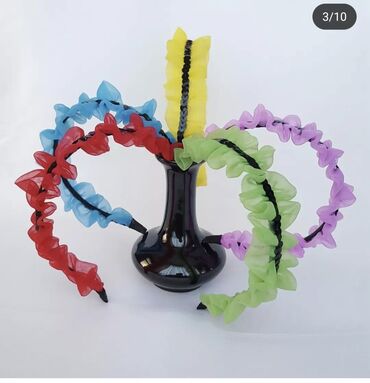 Saç aksesuarları: Abadoklar və çələnglər . Hərbirindən əldə var. Əl işidir və təkdir — 8