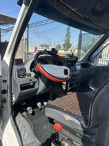 Жеңил жүк ташуучу унаа, Mercedes-Benz, Стандарт, 2 т, Колдонулган — 4