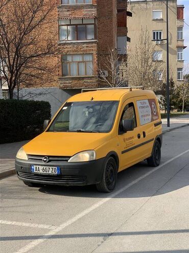 Transport: Opel Combo: 1.7 l | 2006 year | 177000 km. Van/Minivan