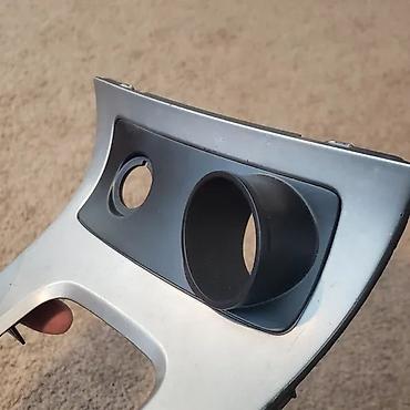 Панели, обшивки: Центральная консоль Subaru — 10