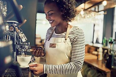 gunluk is elanları bakı: Barista tələb olunur, Aylıq ödəniş, İstənilən yaş, 1-2 illik təcrübə — 3