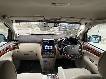 Toyota: Toyota Ipsum: 2003 г., 2.4 л, Автомат, Бензин, Минивэн — 9