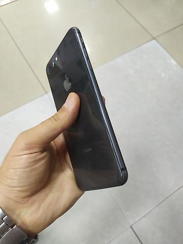 Apple iPhone: IPhone 8 Plus, 64 GB, Qara, Barmaq izi — 7