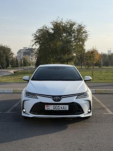 fit rs: Toyota Corolla: 2022 г., 1.8 л, Автомат, Бензин, Седан — 1