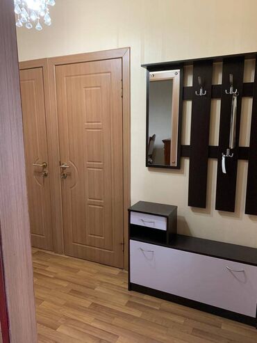 Uzunmüddətli kirayə mənzillər: Gənclik metrosuna yaxin ataturk prospektinə yaxin ekspress bank 9 — 9