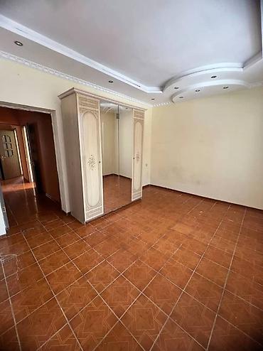Продажа коттеджей и домов: 🏡✨ ПРОДАЁТСЯ ДОМ С АНГАРОМ ПОД ЖИЛЬЕ,БИЗНЕС 📍 Бишкек: ул. Лермонтова — 14