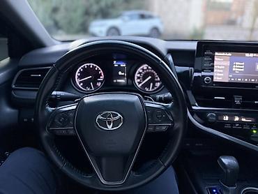 Toyota: Toyota Camry: 2022 г., 2.5 л, Автомат, Бензин, Седан — 4