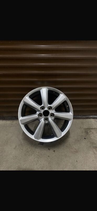 Диски: Литые Диски R 18 Toyota, 1 шт, отверстий - 5