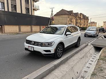 tiguan: Volkswagen Tiguan: 2019 г., 2 л, Автомат, Бензин, Кроссовер — 4