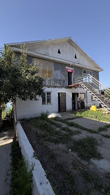 Продажа коттеджей и домов: Продаётся большой дом 400 кв.м на участке 5,2 сотки, Чолпон-Ата — 12