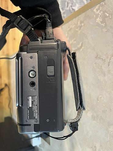 kaset calar: Sony Handycam Digital8 videokamera Xüsusiyyətlər: - Digital8 kasseta — 6