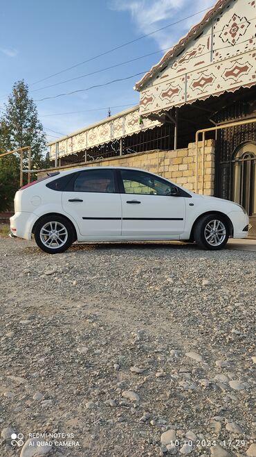 Ford: Ford Focus: 1.6 l | 2006 il 367447 km Hetçbek — 11