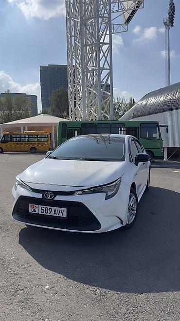 hummer h3: Toyota Levin: 2023 г., 1.8 л, Вариатор, Гибрид, Седан — 6