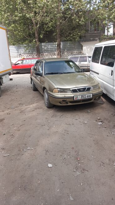 авто растрочка: Daewoo Nexia: 2007 г., 1.5 л, Механика, Бензин, Седан