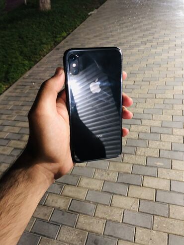 ayfon on bir: IPhone X, 64 GB, Qara, Face ID