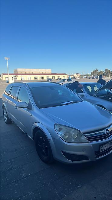 opel astra hatchback 2000: Opel Astra: 1.9 l | 2007 il 382600 km Universal — 4