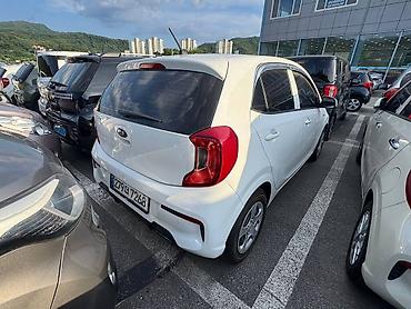 срочно автомобиль: Kia Morning: 2020 г., 0.1 л, Автомат, Бензин, Хэтчбэк — 9