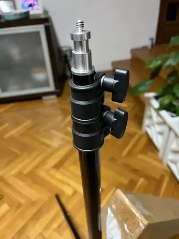 Ostala foto i video oprema: Stativ Tripod NEEWER; Visina: 9feet/260cm; Potpuno NOVO, neotpakovano! — 3