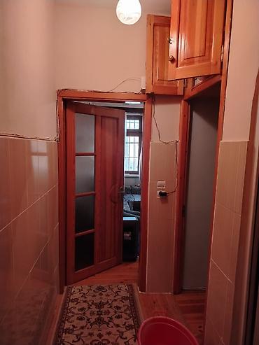 Mənzillər: Bakı, Yasamal, 1 otaqlı, Köhnə tikili, m. İnşaatçılar, 50 kv. m — 5