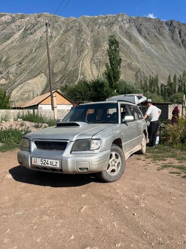 Subaru: Subaru Forester: 2001 г., 2 л, Автомат, Бензин, Универсал