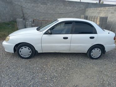 Daewoo: Daewoo Lanos: 1997 г., 1.5 л, Механика, Бензин, Седан