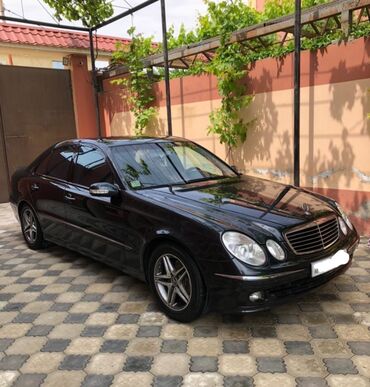 07 faralari arxa: Mercedes-Benz E 240: 2.4 l | 2002 il Sedan