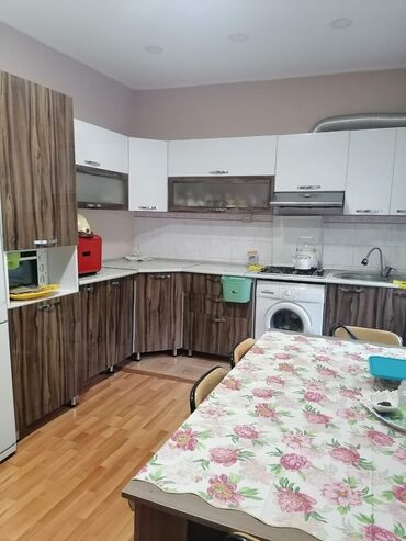 tap az heyet evleri merdekan: Мярдяканы 3 комнаты, 60 м², Средний ремонт