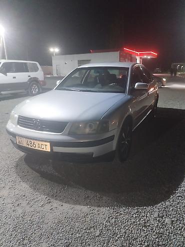 6 дыр: Volkswagen Passat: 1999 г., 1.6 л, Кол менен иштөөчү, Бензин, Седан — 2