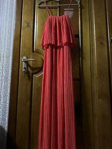 Dəstlər, kostyumlar: 5-15 azn arası geyimlər Qadın geyim dəsti – məhsul 1) Kobalt-mavi — 14