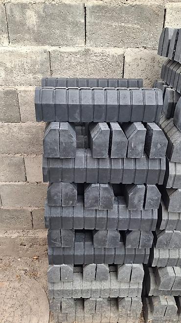 Дорожные бордюры: Дорожный бордюр, Прессованный, Бетонный, Новый — 17