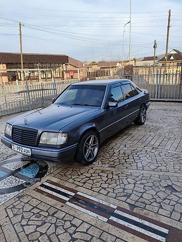 Продажа авто: Mercedes-Benz E-Class: 1994 г., 3.2 л, Механика, Бензин, Седан — 2