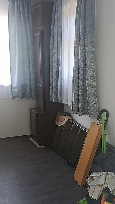 Продажа коттеджей и домов: Продается два участка. в одном есть времянка небольшая с погребом — 2