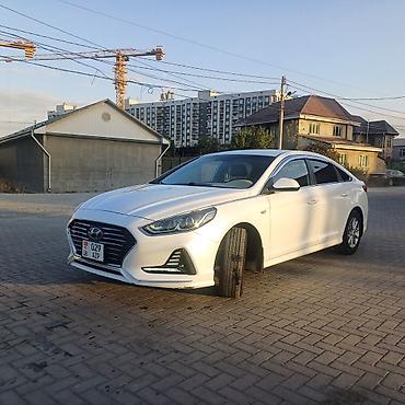 санота бензин: Hyundai Sonata: 2018 г., 0.2 л, Автомат, Бензин, Седан — 1