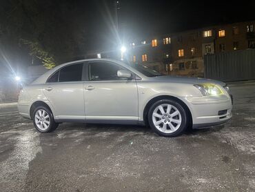 Toyota: Toyota Avensis: 2004 г., 1.8 л, Автомат, Бензин, Хэтчбэк