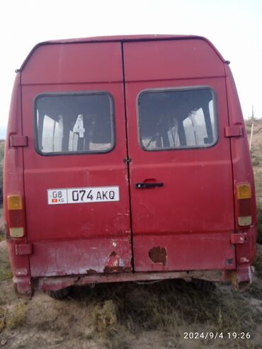 муссо сангёнг: Легкий грузовик, Mercedes-Benz, Стандарт, 3 т