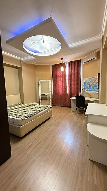 Долгосрочная аренда квартир: 🏡 Сдается 5-комнатная квартира 📍 ул. Боконбаева / ул. Керимбекова 🏫 — 20