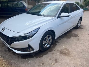 срочно продать машину: Hyundai Avante: 2020 г., 1.6 л, Автоматтык, Бензин, Седан