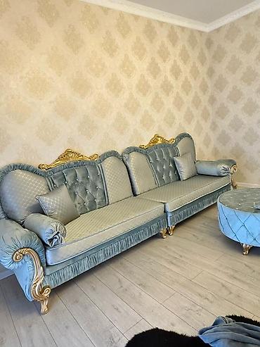 Yeni, Divan