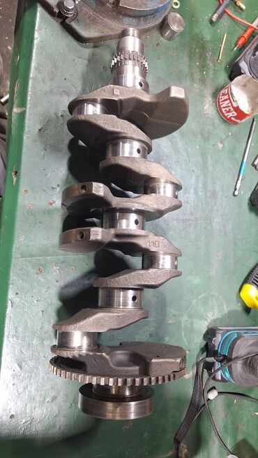 corolla runx: Коленвал