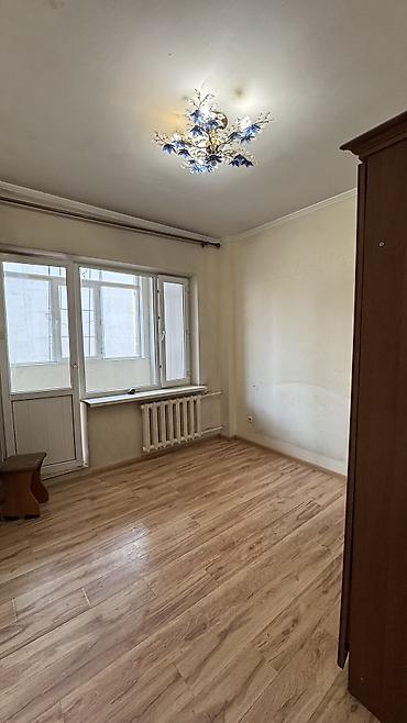 квартира район старый толчок: 3 комнаты, 82 м², Восток-5 мкр 106 серия, 8 этаж, Старый ремонт — 4