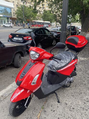 авто шлем: - 50CC, 50 см3, 2024 год, 4 км