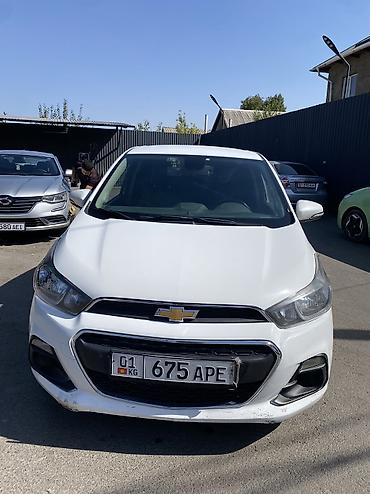 Chevrolet Spark: 2017 г., 1 л, Вариатор, Бензин, Хэтчбэк — 2