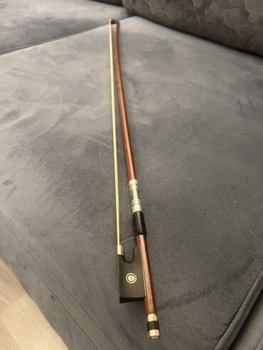 Skripkalar: Skripka dəsti - 4/4 ölçülü skripka (tam ölçü). Qızılı-qəhvəyi lütye — 3