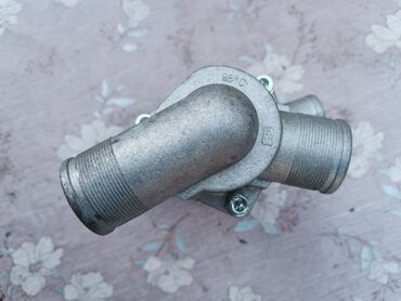 Auto delovi: Ulozak termostata sa kucistem Lada . Ruske proizvodnje. Kompletno — 7