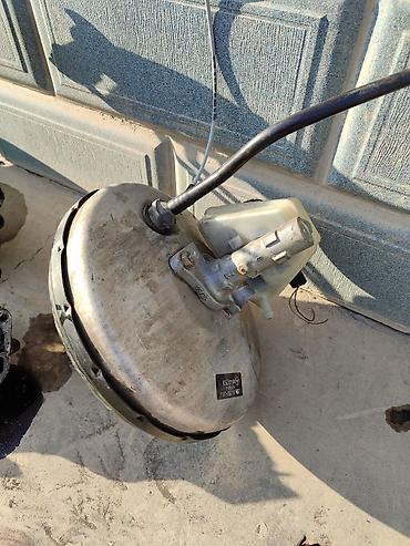 Другие детали кузова: Панель задняя/рамка проёма багажника с посадочным местом под замок + — 35