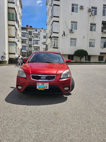 kia rio 2013: Kia Rio: 1.4 l | 2010 il Sedan