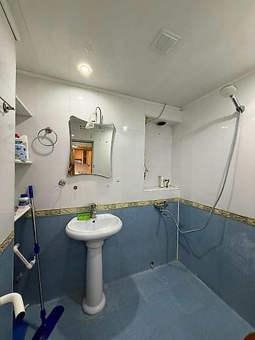3 korona: İcarəyə verilir 3 otaqlı köhnə tikili 72 m², Gənclik m. 950 AZN/ay 3 — 9